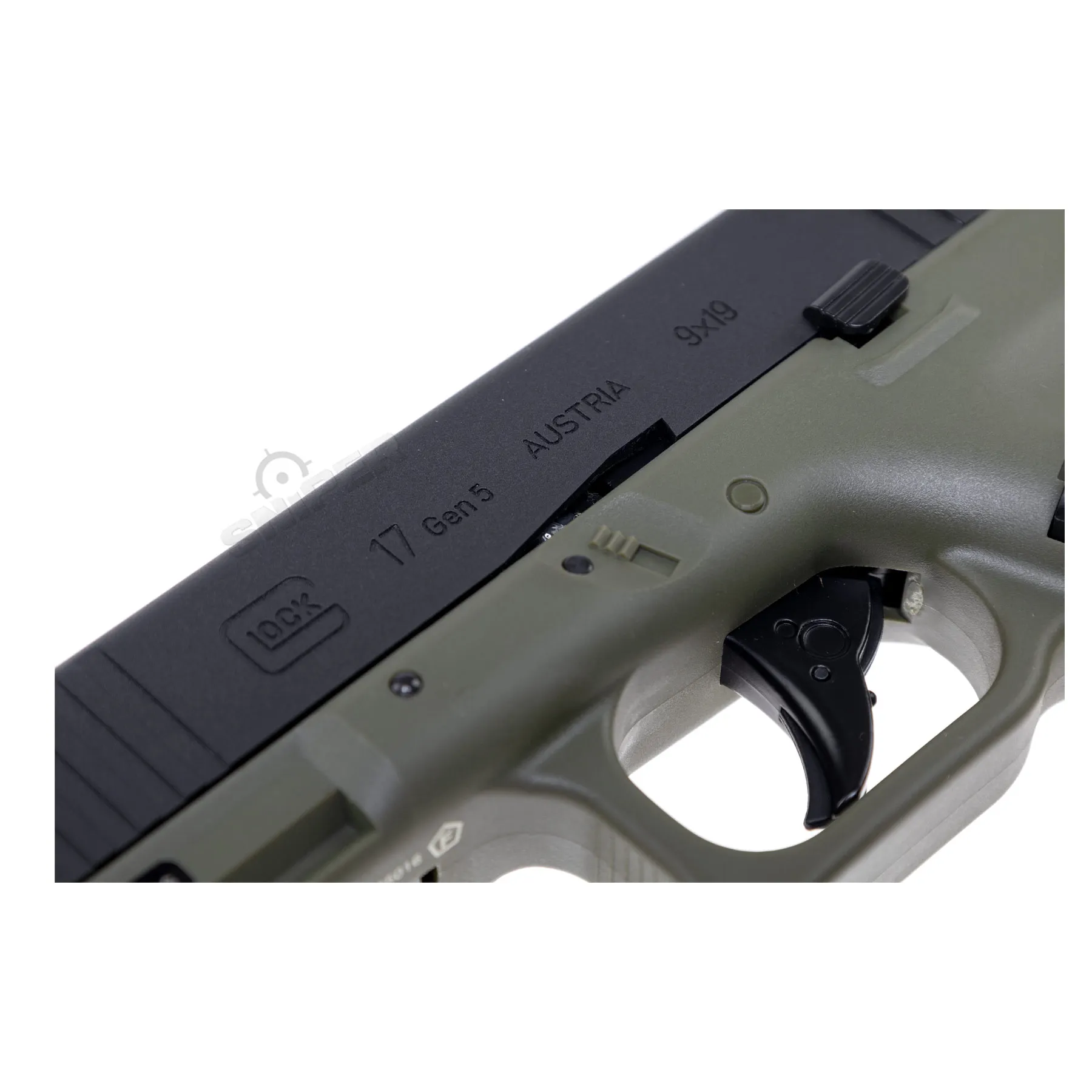 Bundle Deal #3 - Glock 17 Gen 5 GBB Softair Pistole, Black/Green