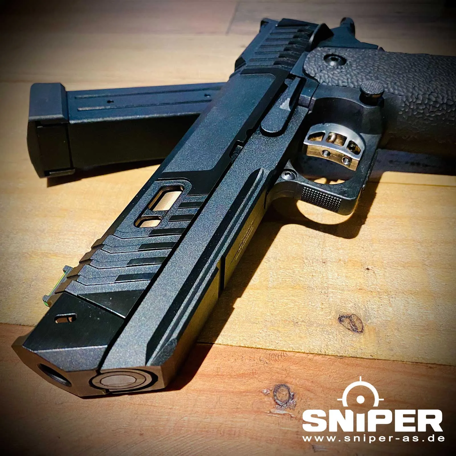 Einsteiger Set #1 - Reapo JW4 Black Viper Softair Pistole, CO2 und GAS Reapo JW4 Black Viper Softair Pistole, CO2 und GAS