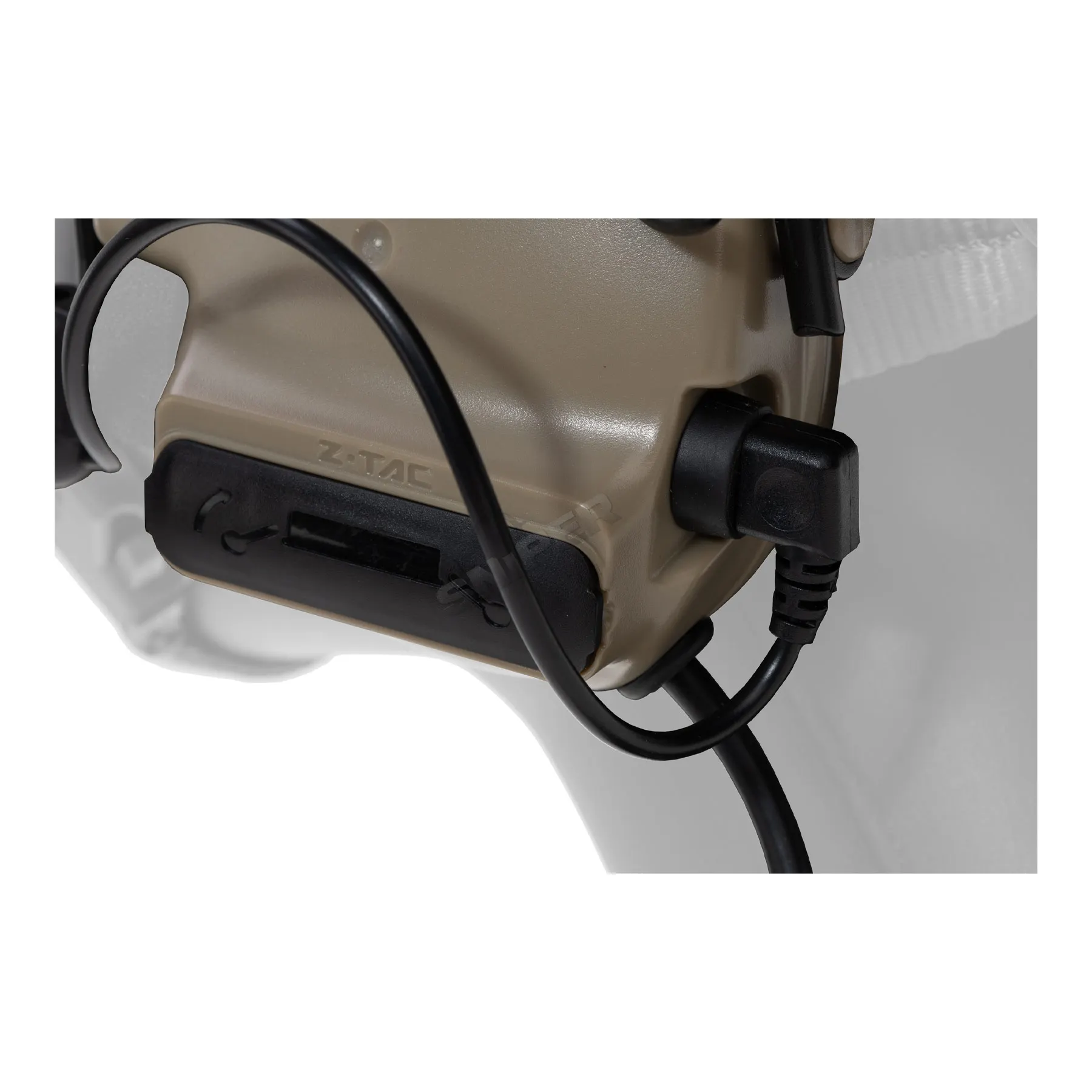 Z-Tactical Z154 CIII Headset w/ Fast Helmet Adapter, Dark Earth Z-Tactical Z154 CIII Headset w/ Fast Helmet Adapter, Dark Earth