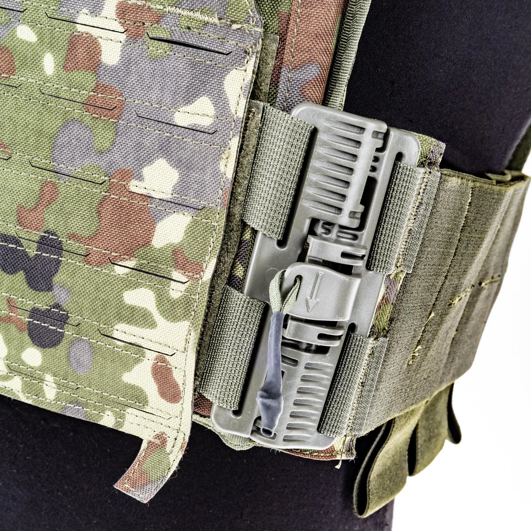 Shadow Plate Carrier Falcon QRB, Flecktarn Shadow Plate Carrier Falcon QRB, Flecktarn