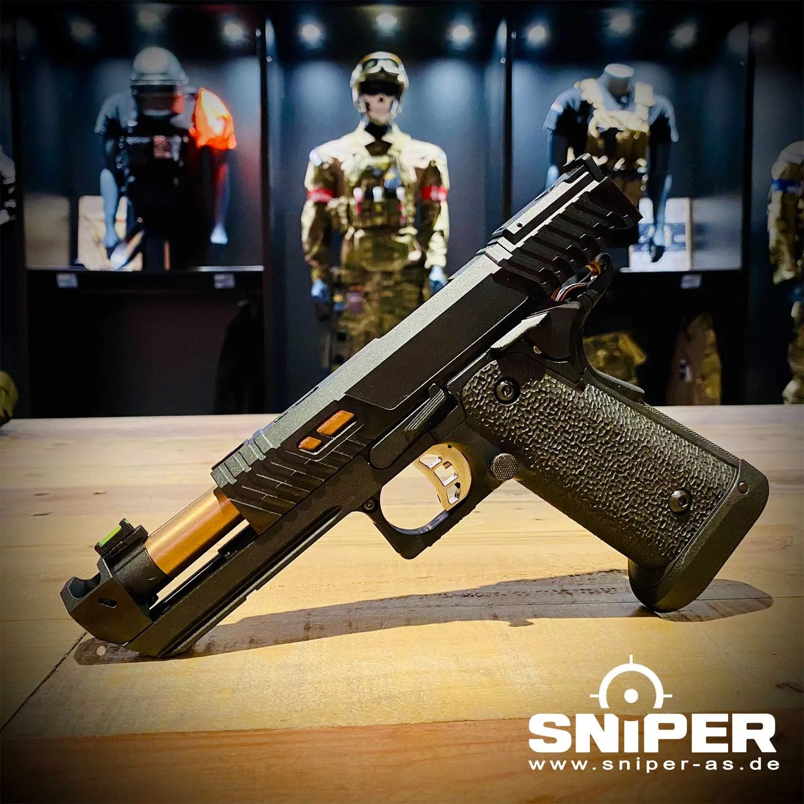 Einsteiger Set #1 - Reapo JW4 Black Viper Softair Pistole, CO2 und GAS Reapo JW4 Black Viper Softair Pistole, CO2 und GAS