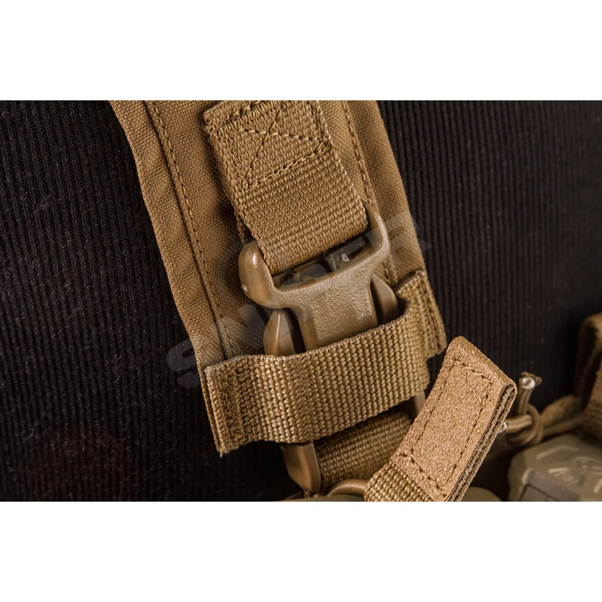 5.56 Hybrid Chest Rig, Coyote Brown