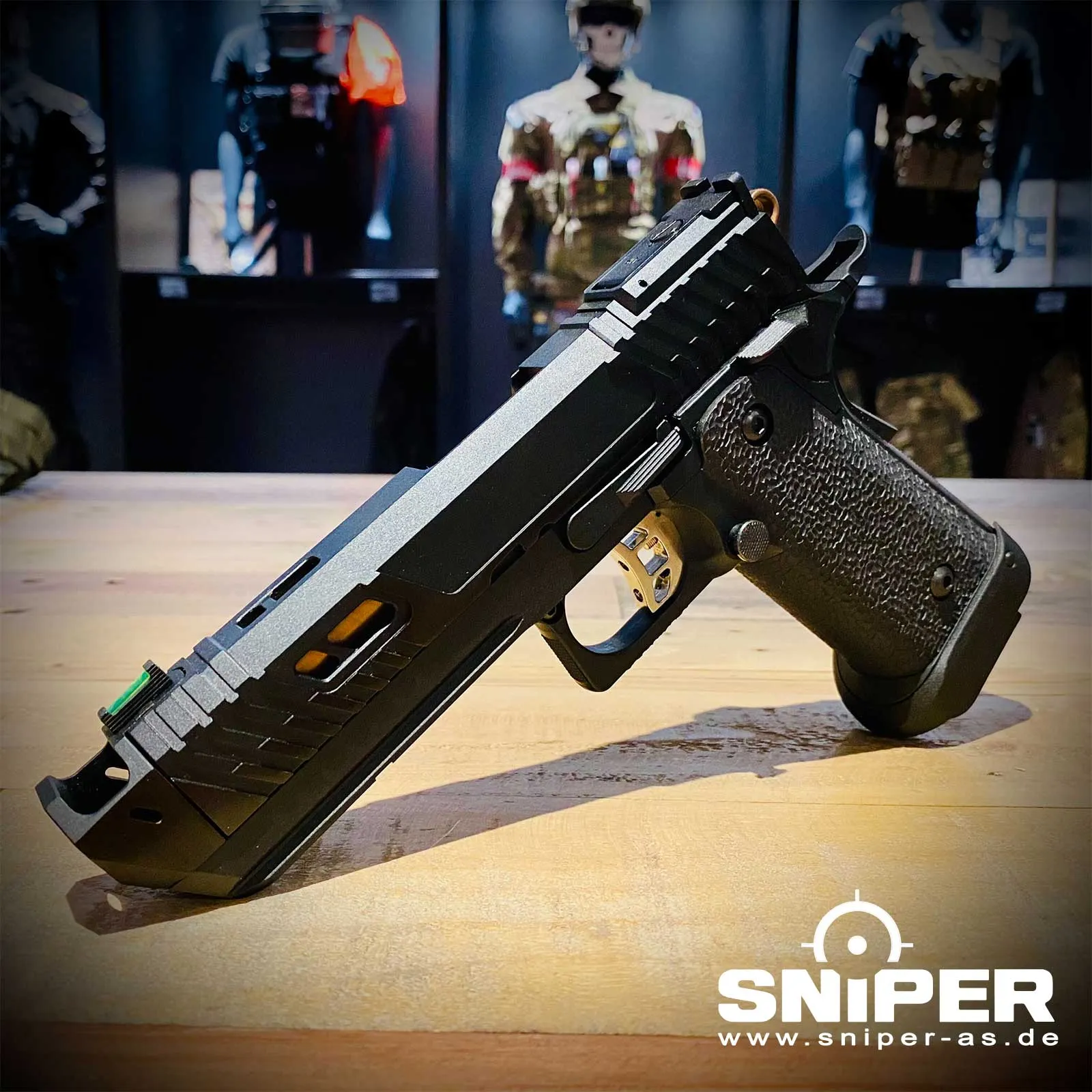 Einsteiger Set #1 - Reapo JW4 Black Viper Softair Pistole, CO2 und GAS Reapo JW4 Black Viper Softair Pistole, CO2 und GAS