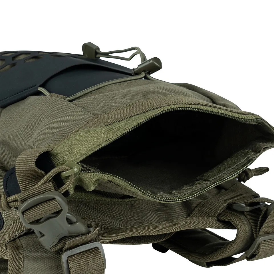 Tactical Hydration Backpack w/ 2L Waterbladder