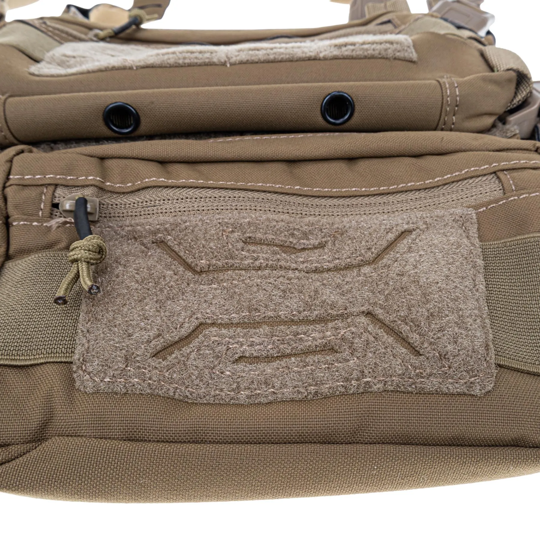 Conquer Titan Chest Rig, Coyote Conquer Titan Chest Rig, Coyote