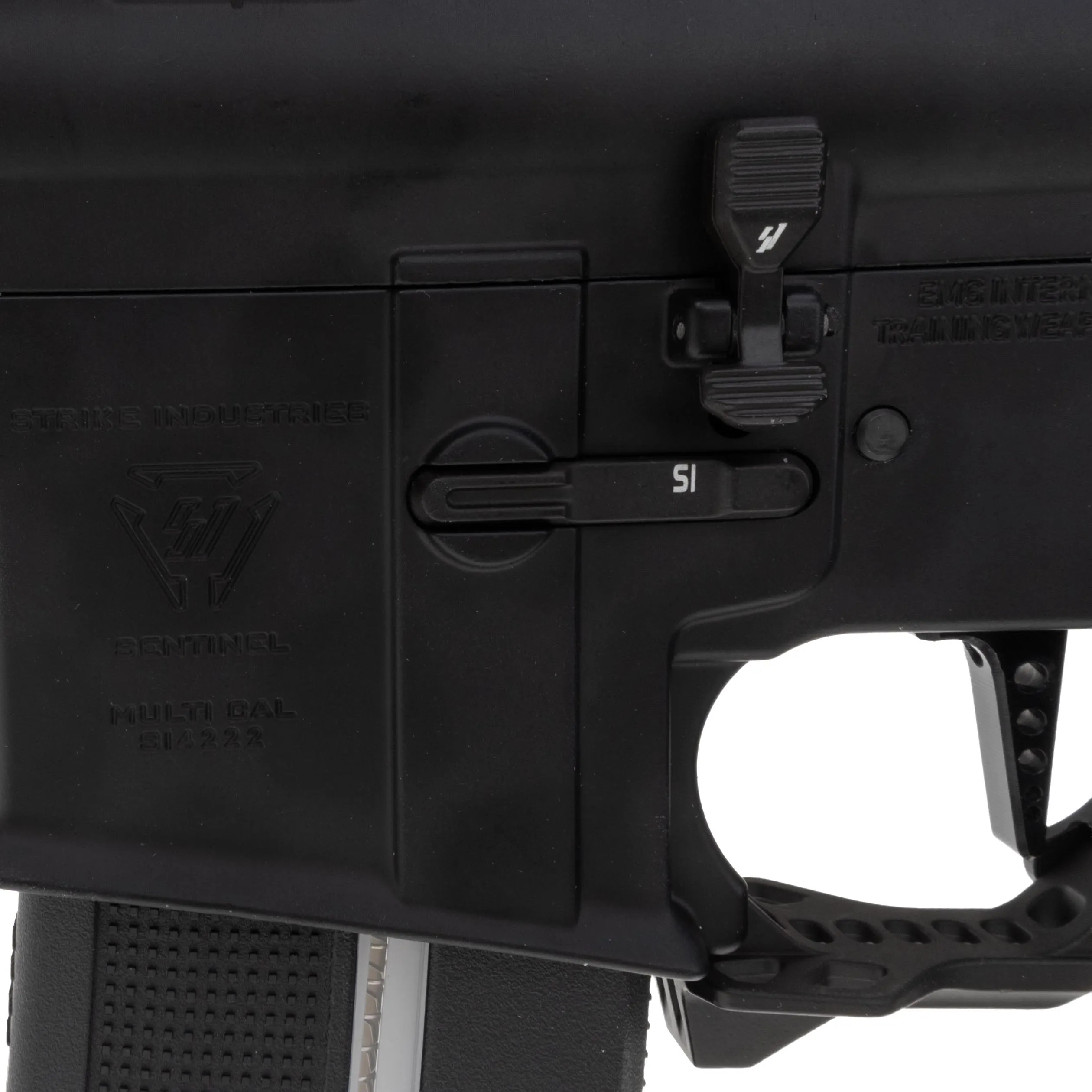 SAC x Fusion F2 Strike Industried Gridlock 11", Black