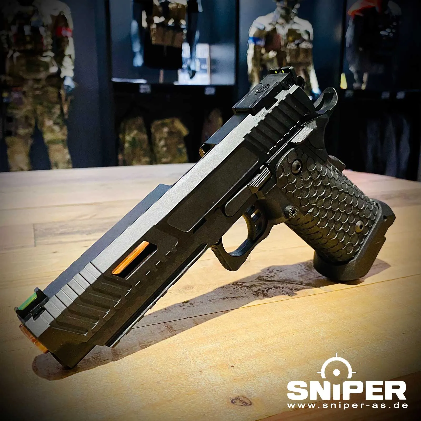 Einsteiger Set #1 - Reapo JW3 BABA YAGA Hi-Capa Softair Pistole, CO2 und Gas Reapo JW3 BABA YAGA Hi-Capa Softair Pistole, CO2 und GAS