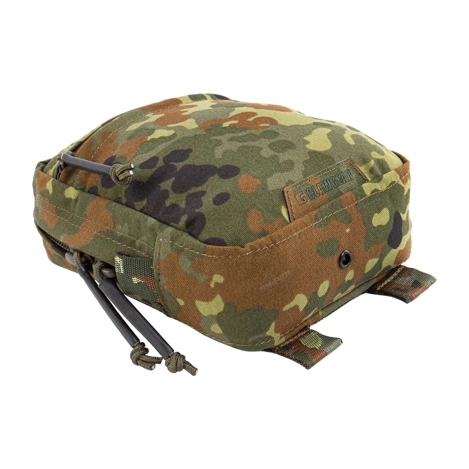 Medium Vertical Utility Pouch Zipped Core, Flecktarn
